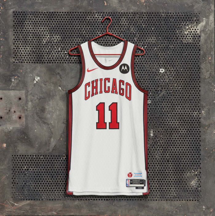 ho22-nbacityedition-na-offbody-chicago-hero-0003-05-sp-03